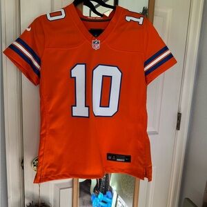 NFL Bo Nix Jersey. Medium women’s